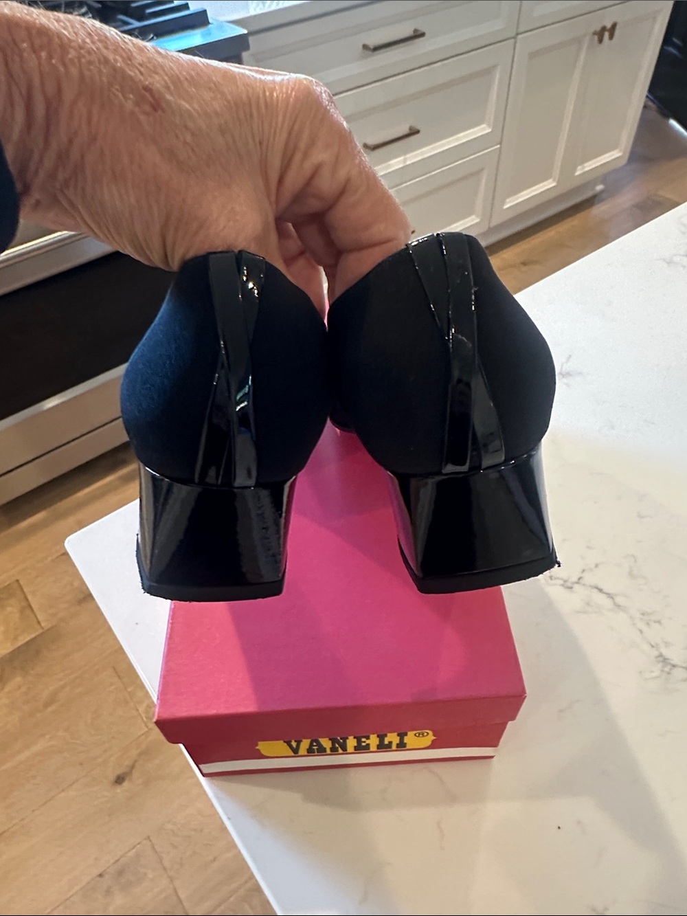 Vaneli Heels - Picture 4 of 8